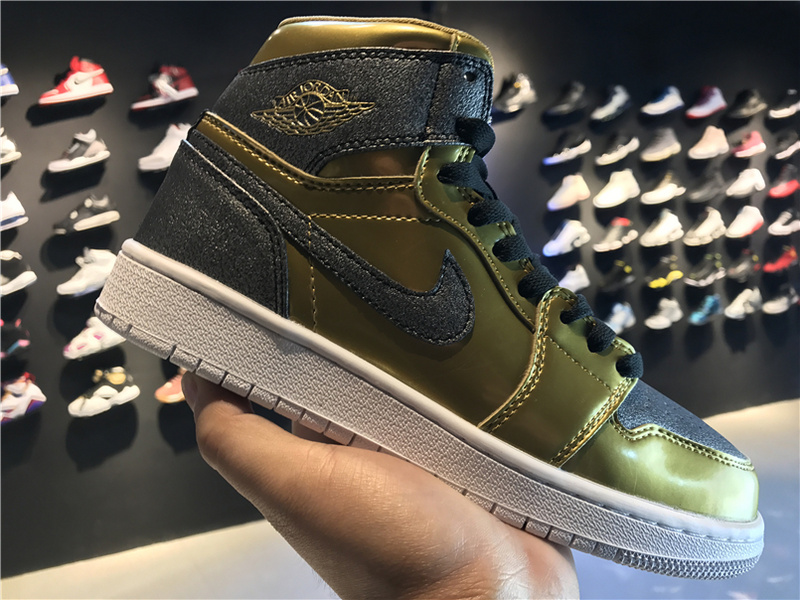 Air Jordan 1 GS BHM